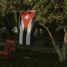 Fiesta_Cubana_Is_Cell_Black_Totem_001