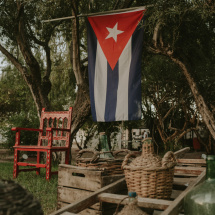Fiesta_Cubana_Is_Cell_Black_Totem_084