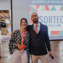 Is_cell_Feria_De_Abril_350